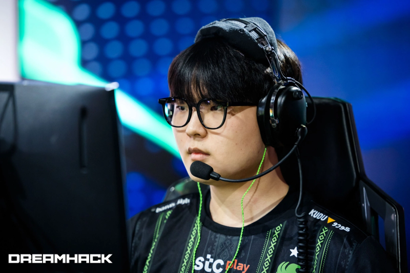 Stalk3r on Team Falcons at the OWCS 2024 Dallas Major.