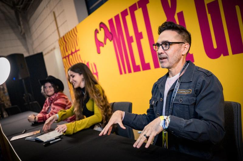 Jude Stacey (left), Chiara Preziosi (middle), and Aaron Keller (right) at the DreamHack World Finals meet and greet.