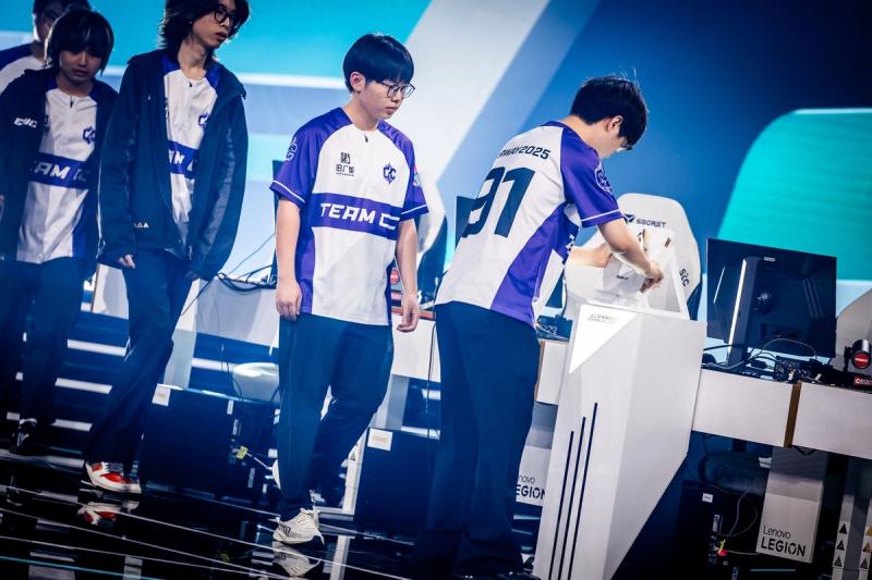 Team CC at the 2025 Midseason Championship.