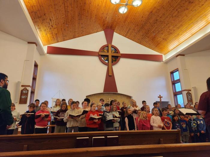 Kids Sing at Good Shepherd