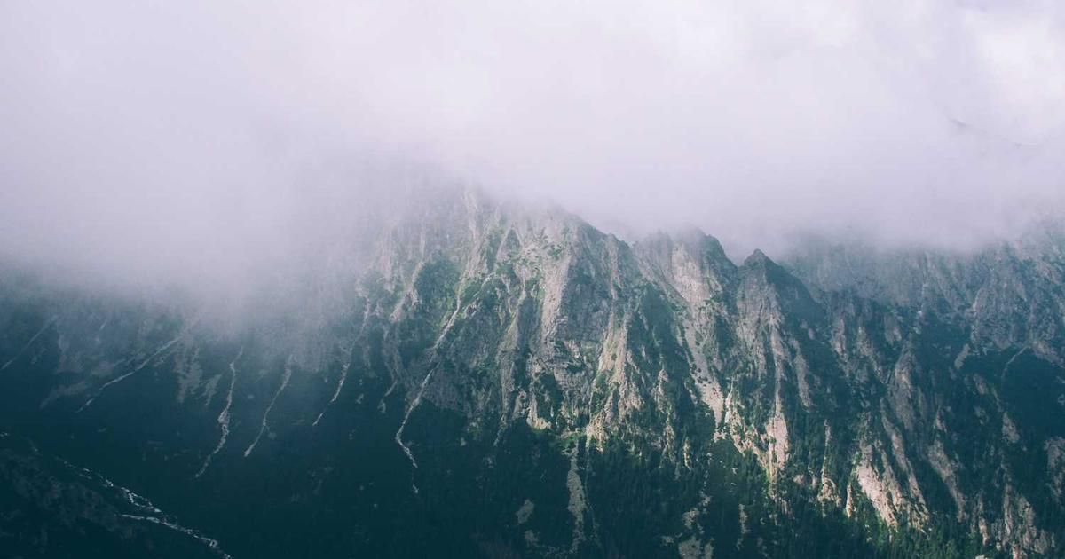 Bitcoin at Risk? Break Below 100-Week MA Signals Trouble (2024)