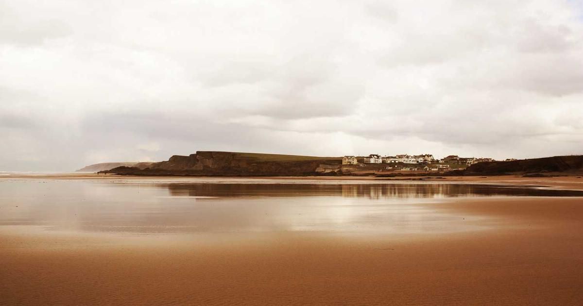 Stock Market 2026: Nasdaq, Dow Waver as Tech, Chips Rally