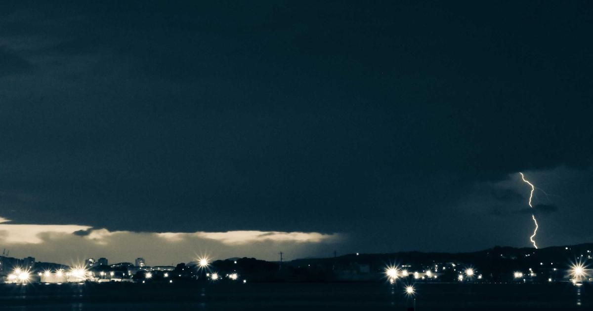 London Capital Boosts Norfolk Southern Stake as Rail Sector Faces Crossroads