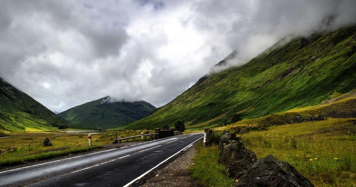 AMD Stock Tumbles 10% After Q4 Beat: What's Spooking Investors?