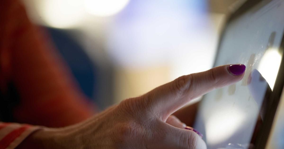 China Eastern Crash Probe Silence Weighs on Aviation, Insurance Stocks