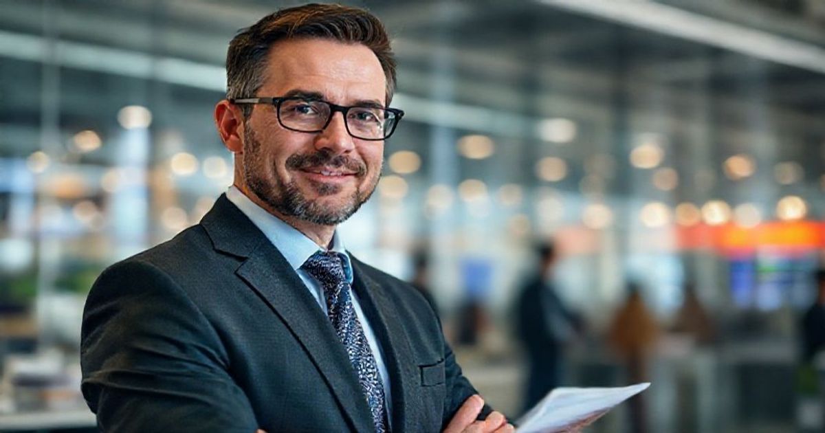 Market Maker Sounds Alarm: Volatility Persists in Thin Holiday Trading