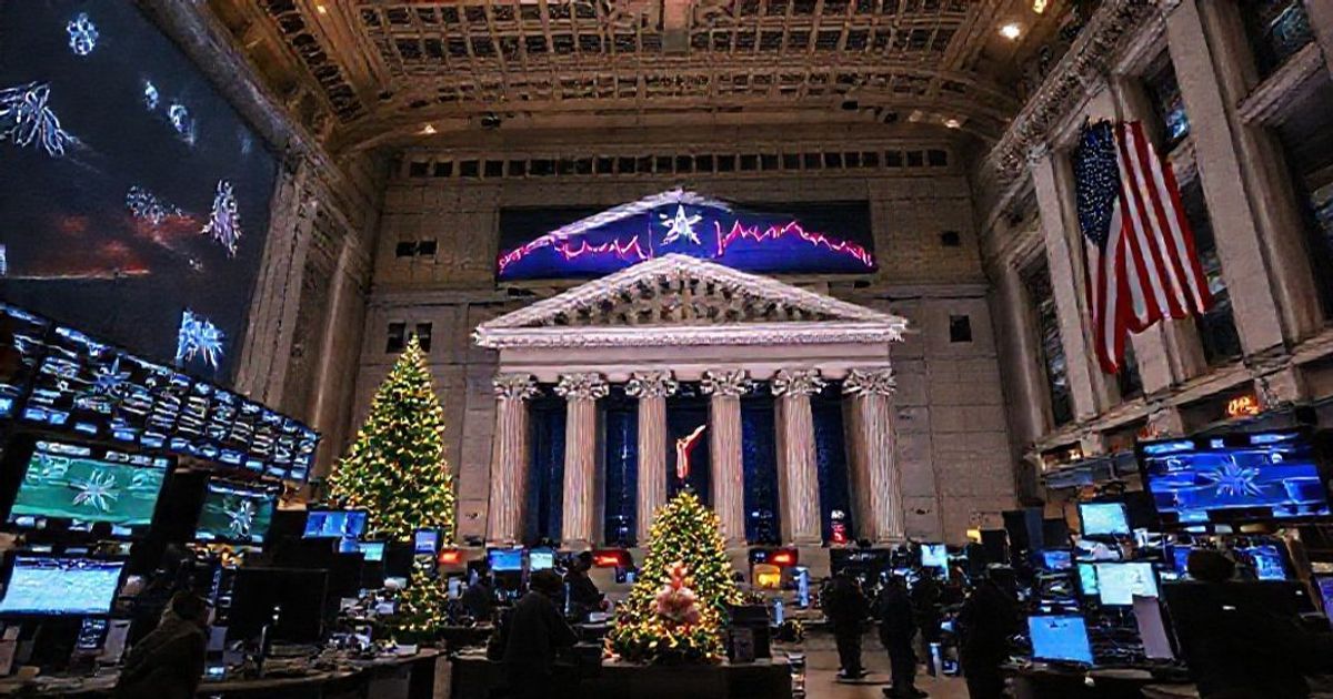 Santa Rally 2024: S&P 500 Hits Record High on Christmas Eve