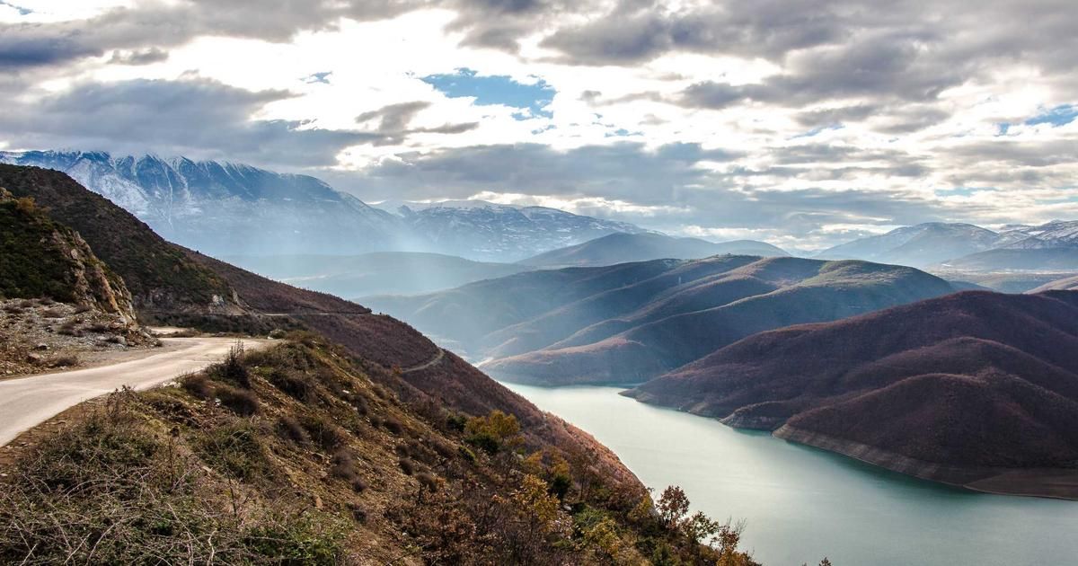 Crypto Stocks Plunge as Nasdaq Correction Wipes $17 Trillion