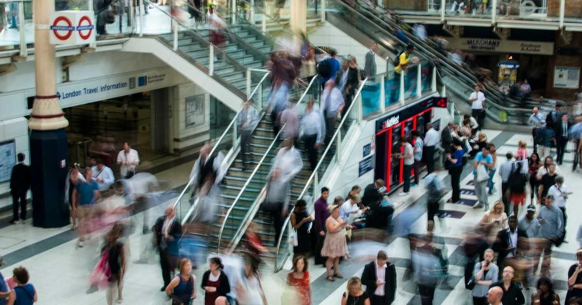 Bond Market Turmoil in 2024: Why Rising Yields Threaten Risk Trades