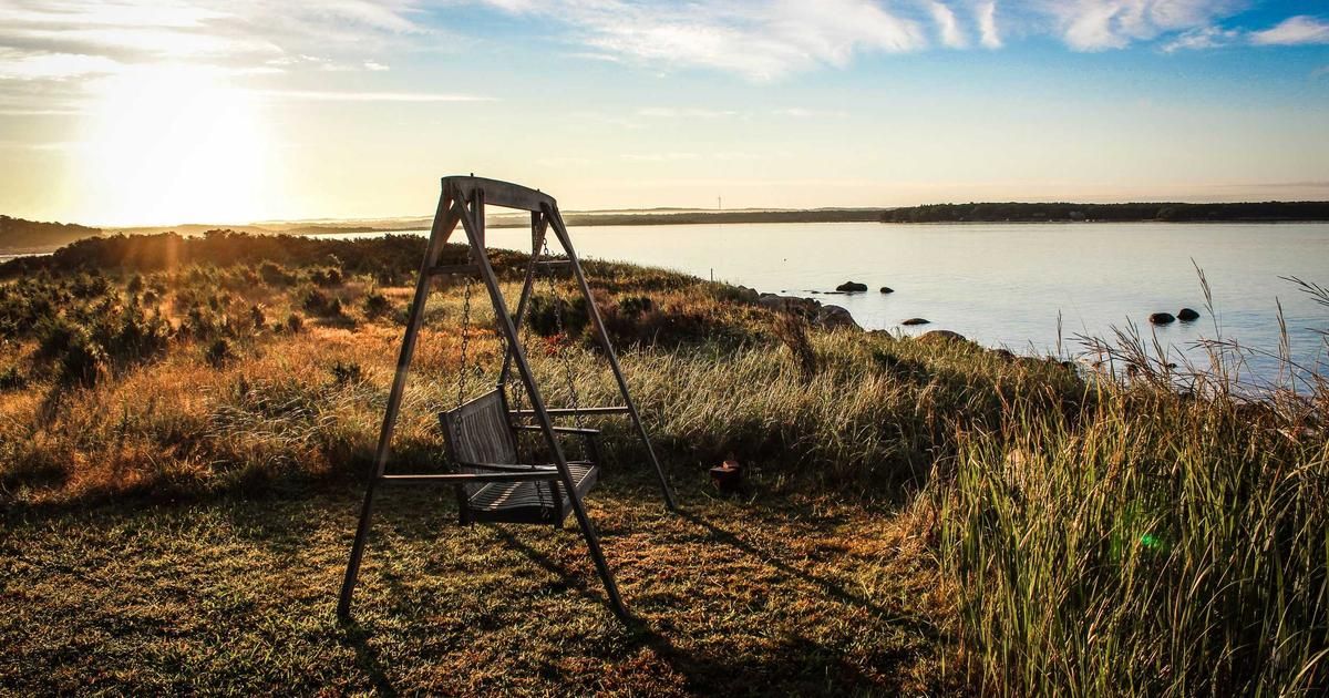 Stablecoin Crackdown: New Bill Bans Yield, Shakes $160B Market