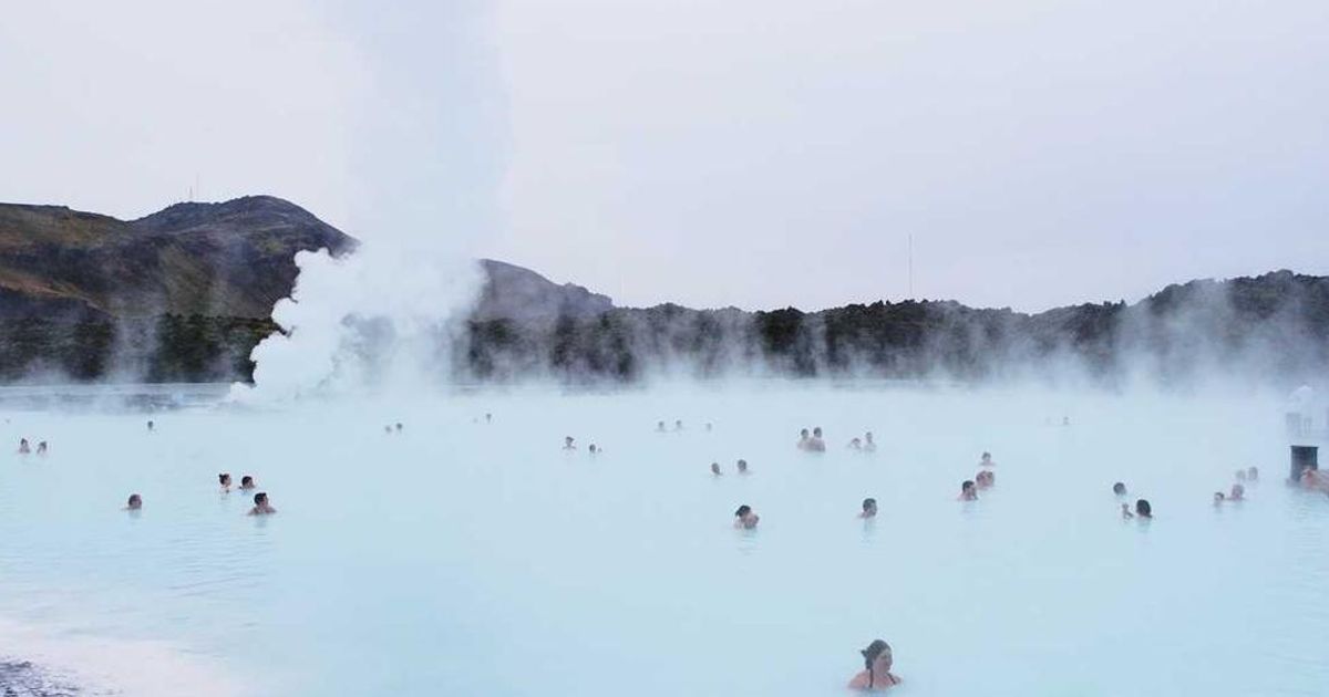 Hottest Tech Stocks for 2026: AI Predictions from ChatGPT & Gemini