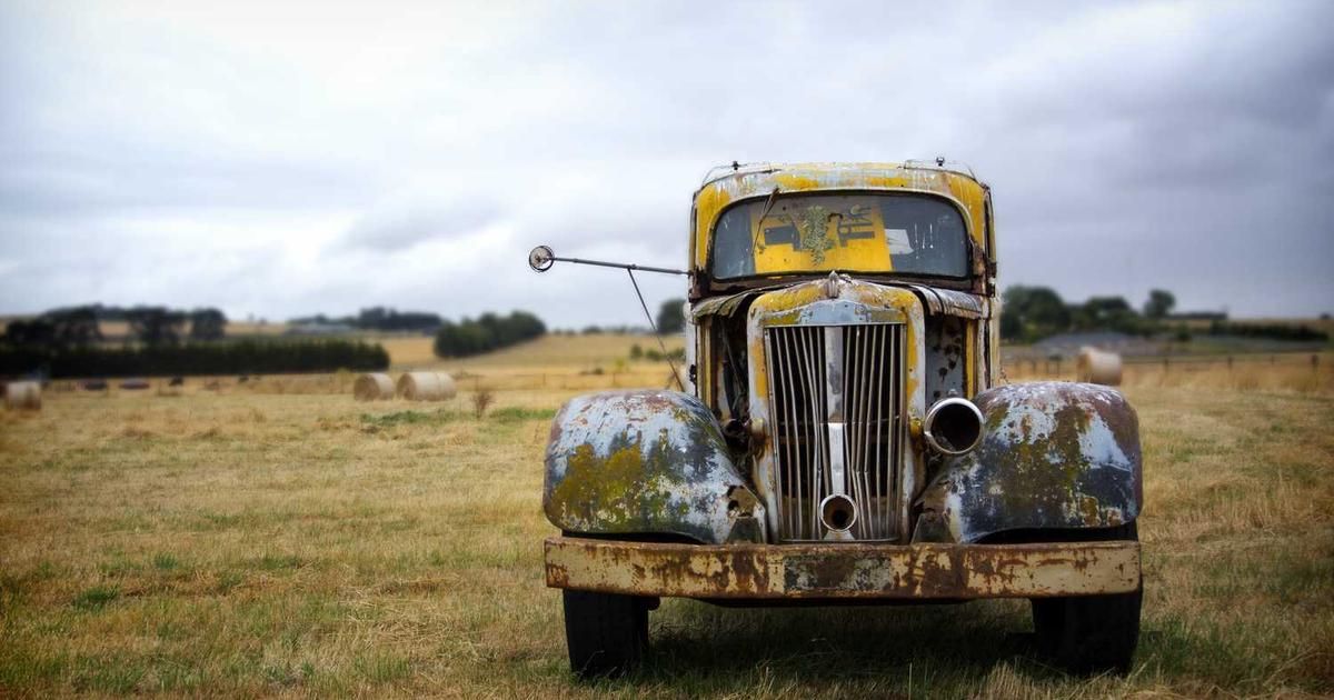 Gold Price Dips Below $4,500 After Record Open