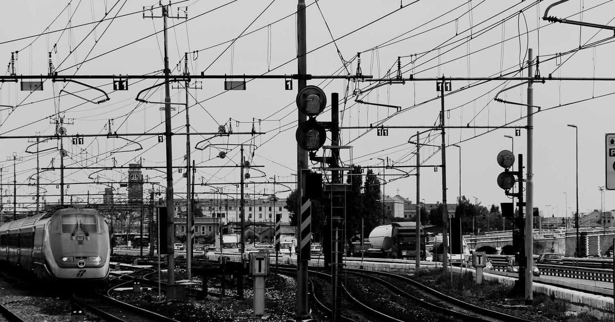 Japan Eco Watchers Index Dips in 2024, But Outlook Brightens