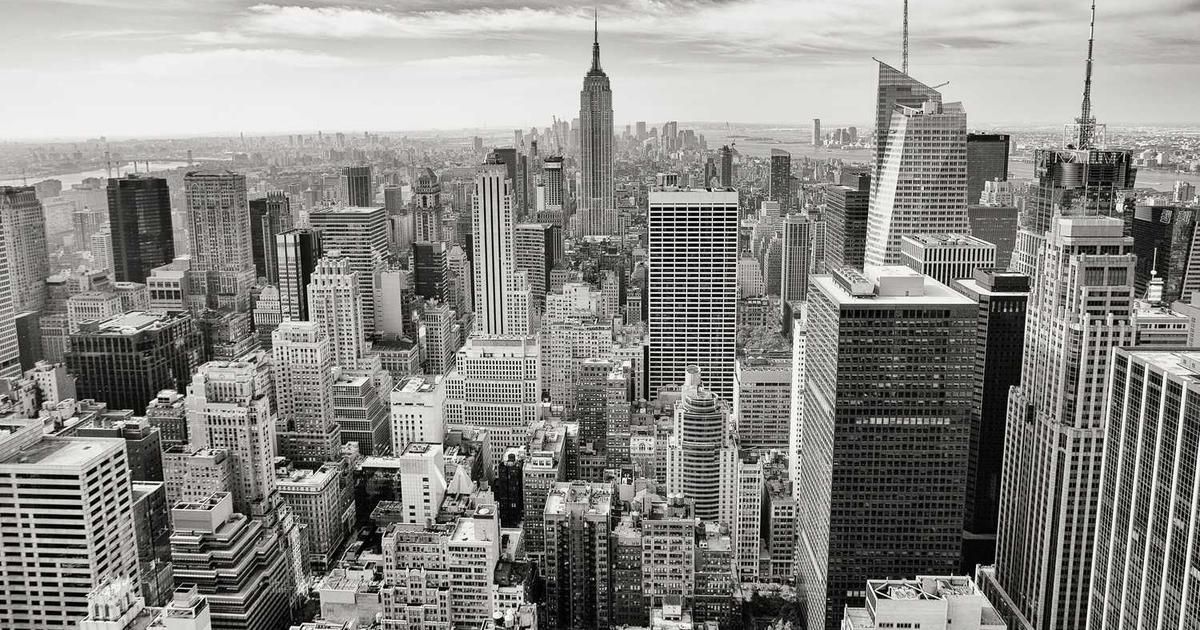 XRP in 2026: $1 Crash or $10 Moonshot? ChatGPT's Price Predictions