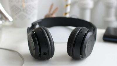 Best Headphones for Heavy Metal & Hard Rock Music
