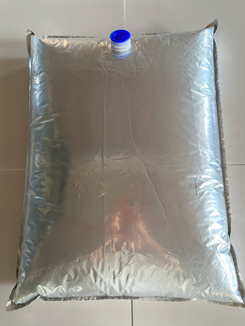 UHT Coconut Cream 20kg bag-in-box packaging for food manufacturers - 100% pure coconut meat, 30% fat content from Indonesia