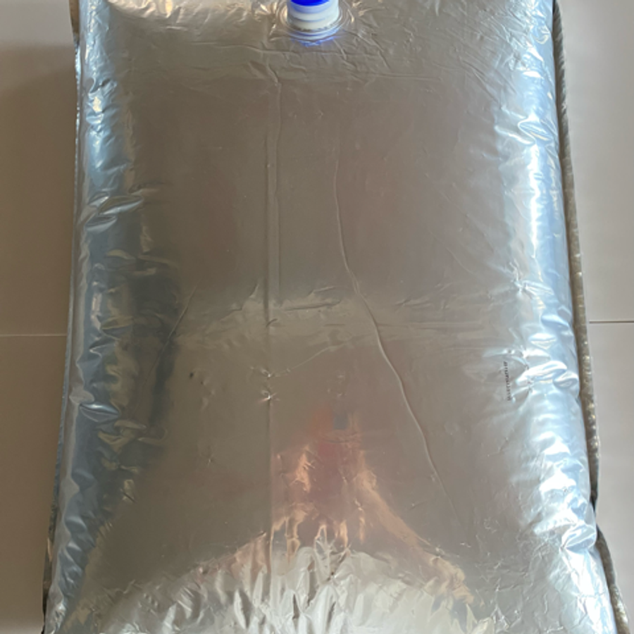 UHT Coconut Cream 20kg bag-in-box packaging for food manufacturers - 100% pure coconut meat, 30% fat content from Indonesia