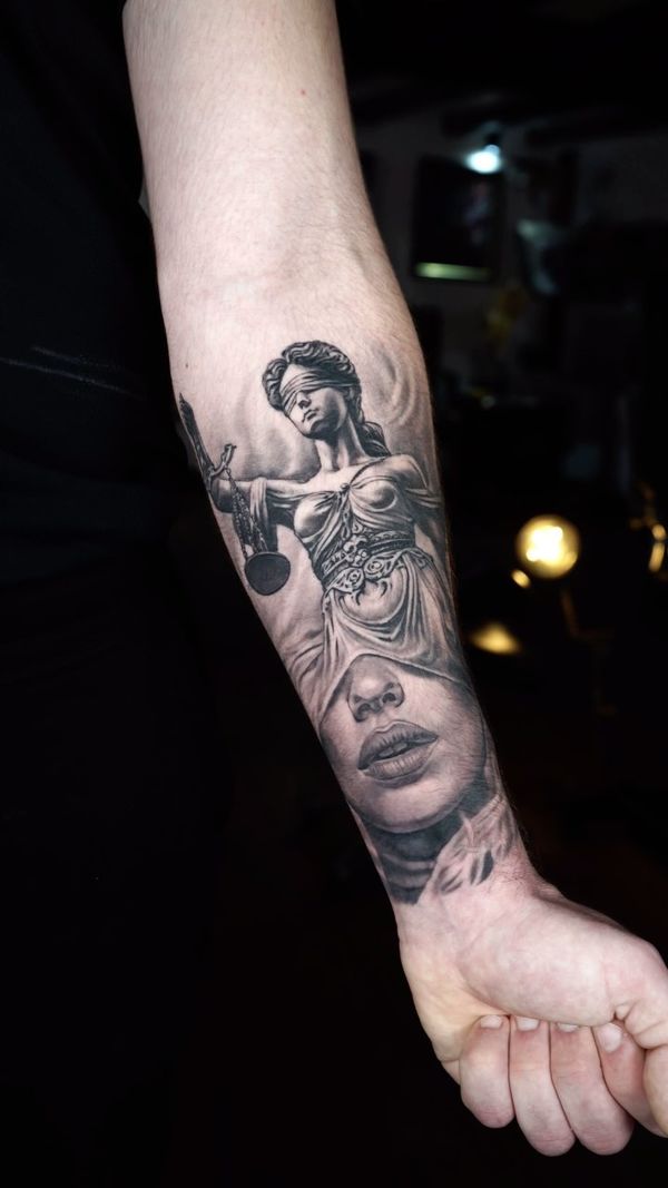 Lady Justice, Female Face, Scales, Blindfold