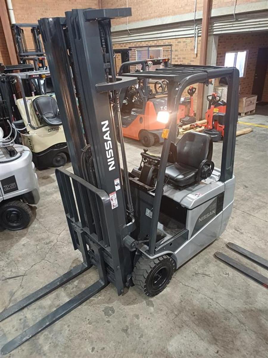 Nissan S1N1L15HQ electric forklift, photo 1, stock U140519N