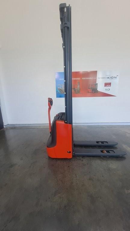 Linde L12 pallet stacker, photo 1, stock U73543Q