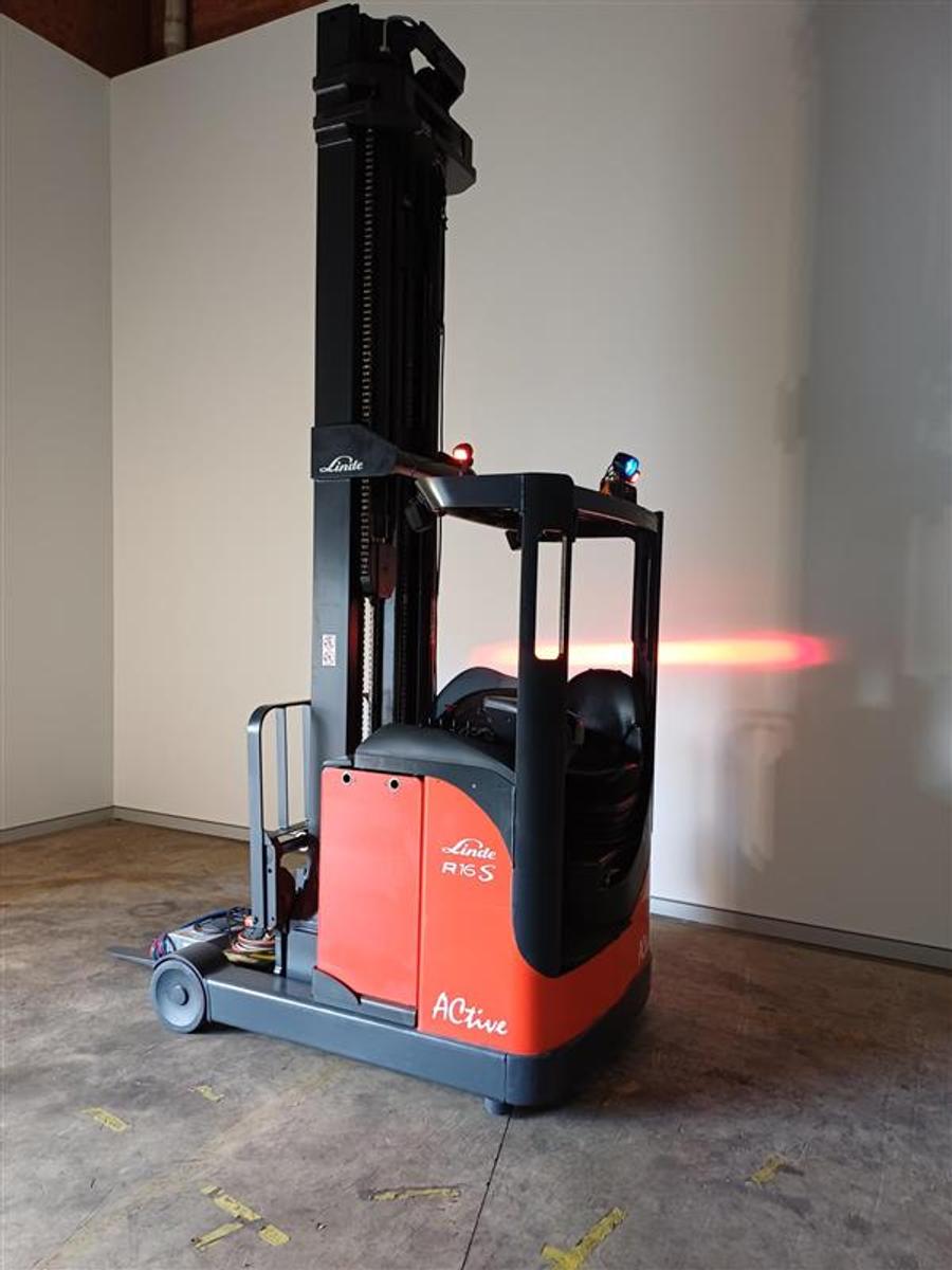Linde R16S HD reach truck, photo 1, stock U56400N