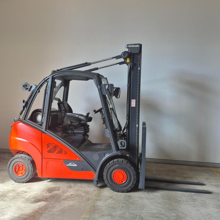 Linde H25T LPG forklift, photo 1, stock U44145N