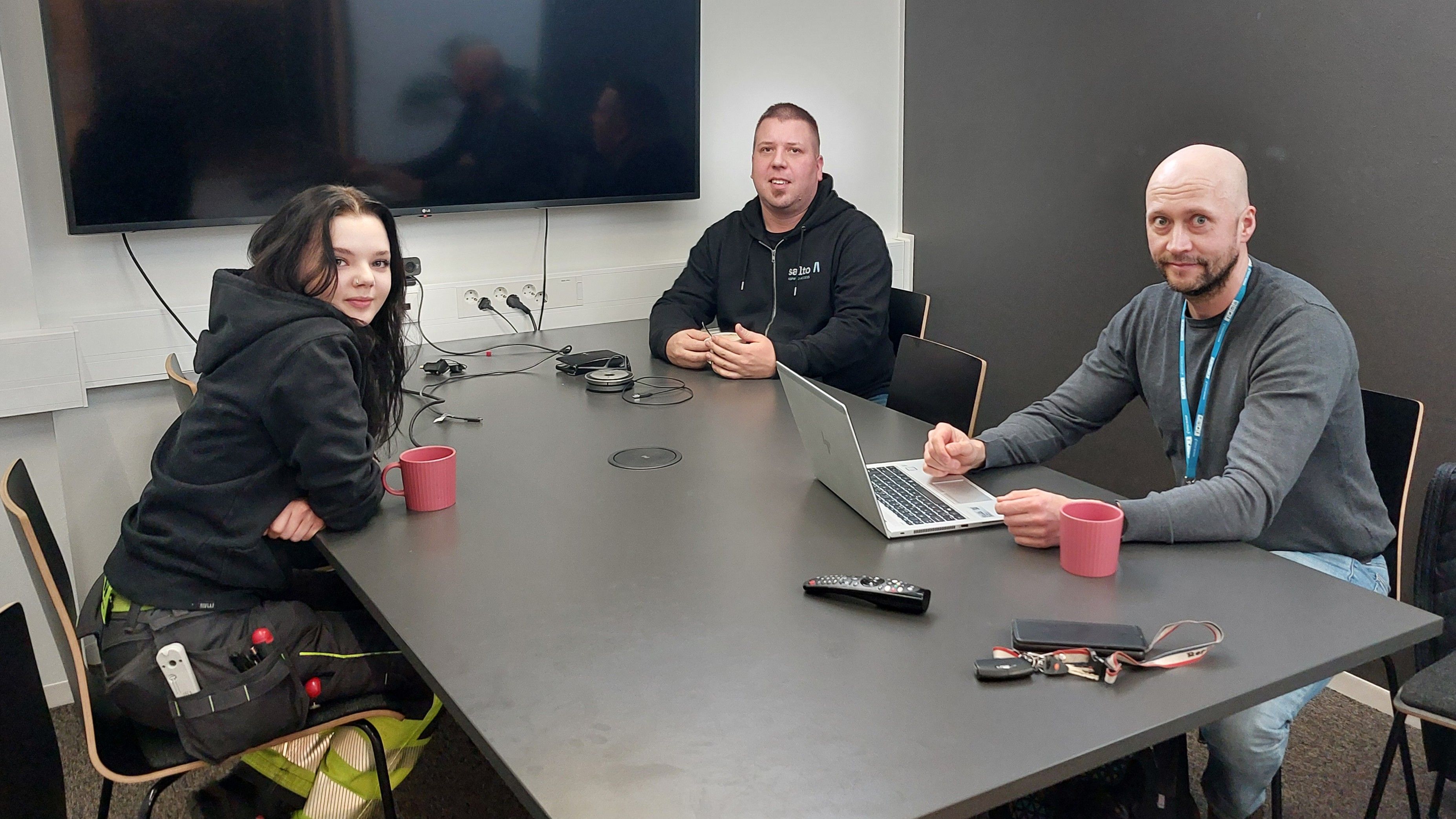 Turvatekniikka tempaisi Mirellan mukaansa