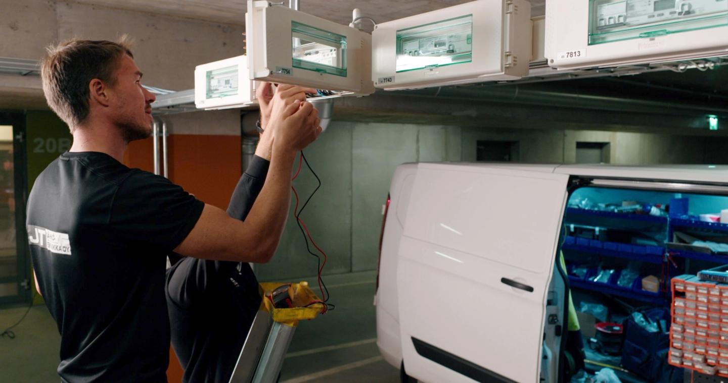 Sähköautojen latausjärjestelmät