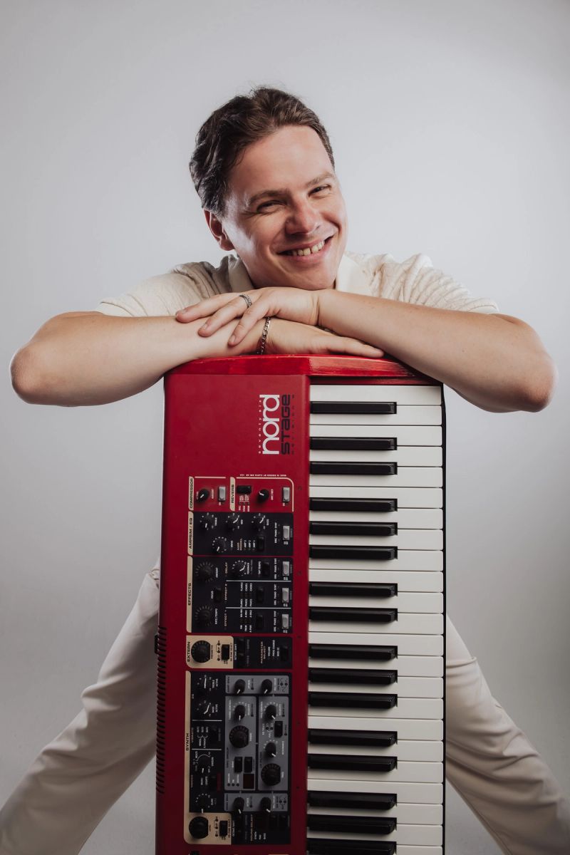 Štefan Palfi – klavírista - Štefan Palfi kapely High 5 Band