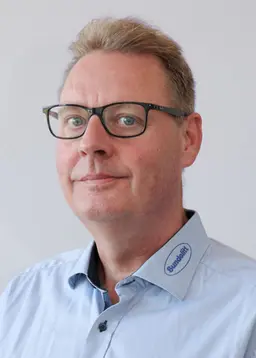 Portræt af Ville Kristensen miljøteknisk kvalitetsansvarlig hos Sundolitt