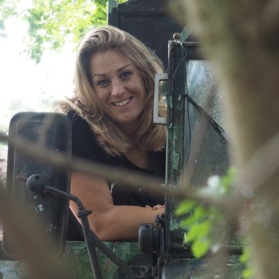 hantal van Nuland web developer Costa Blanca portrait outdoors