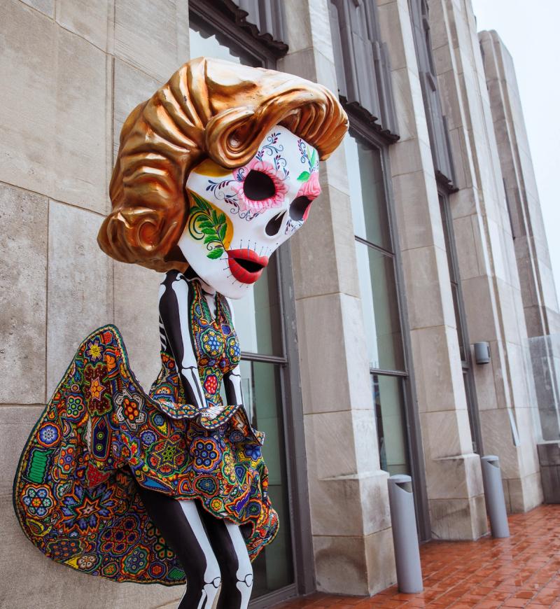 Marilyn Monroe-inspired catrina sculpture on display at Top of The Rock