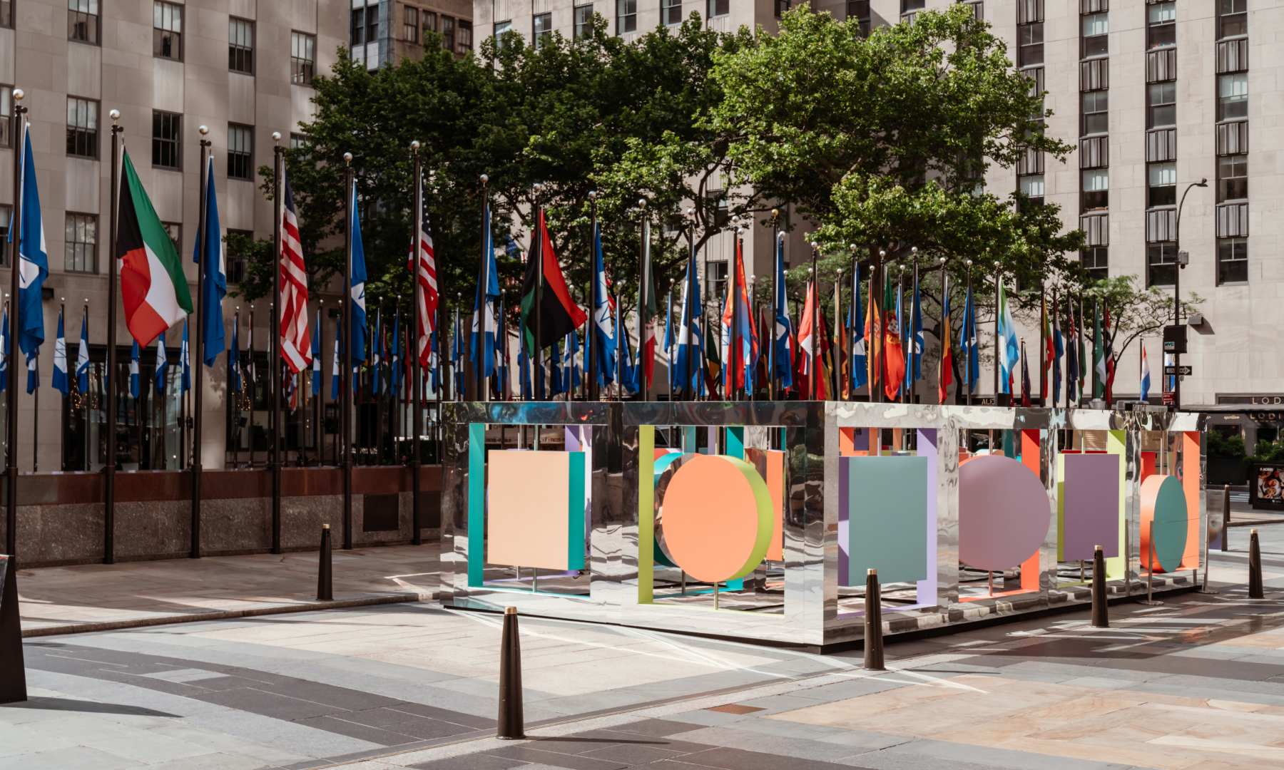 Artists Wade and Leta's "Reflection Point" sculpture on Center Plaza at Rockefeller Center