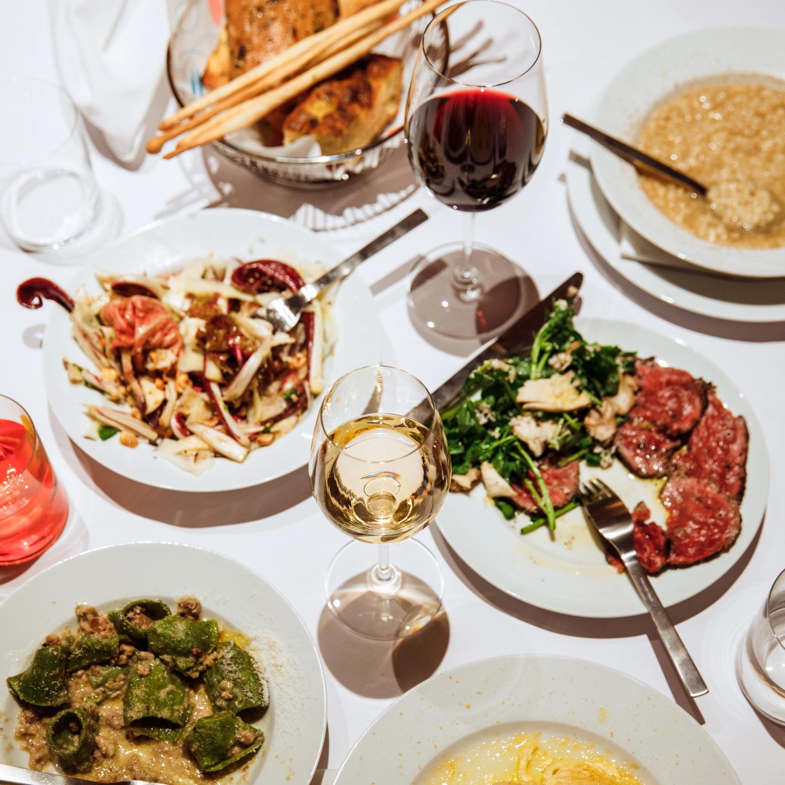 Restaurants and Dining at Rockefeller Center