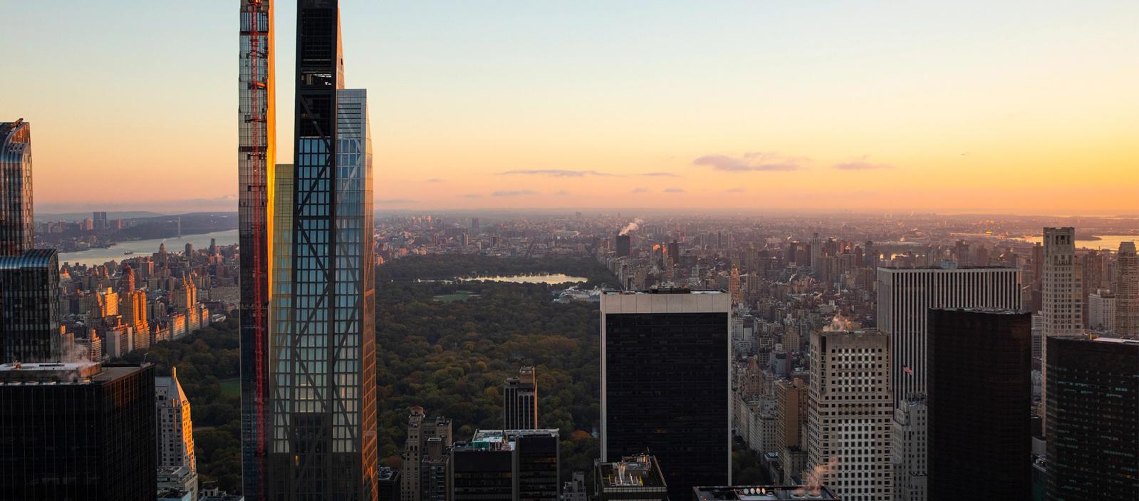 Gizele On The Go!: New York: Top Of The Rock