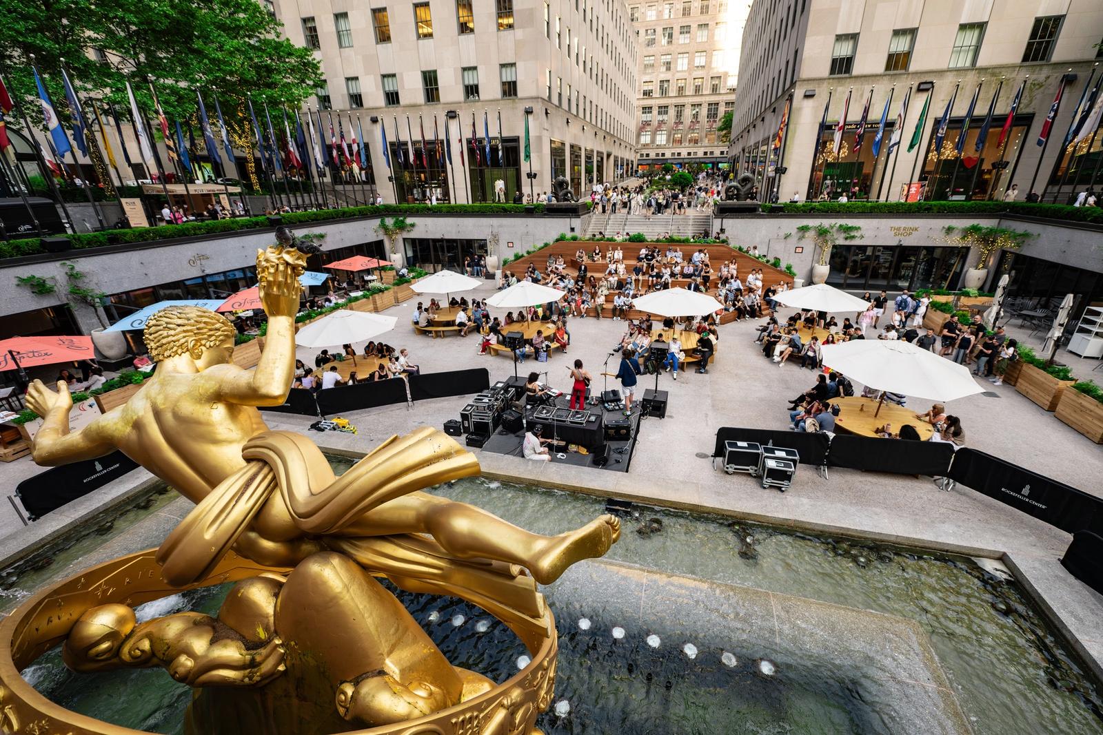 prometheus and the rink at rockefeller center