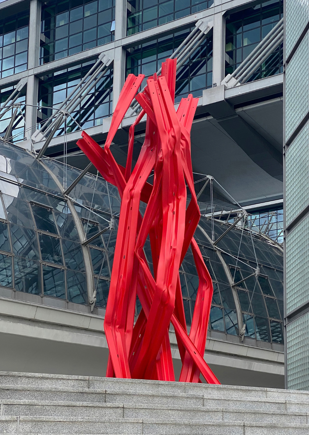 Bettina Pousttchi, Vertical Highways V01, 2023, Installation view, Central Train Station Berlin, Berlin,