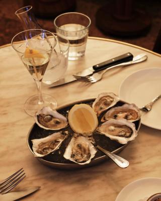 oysters and martinis at le rock