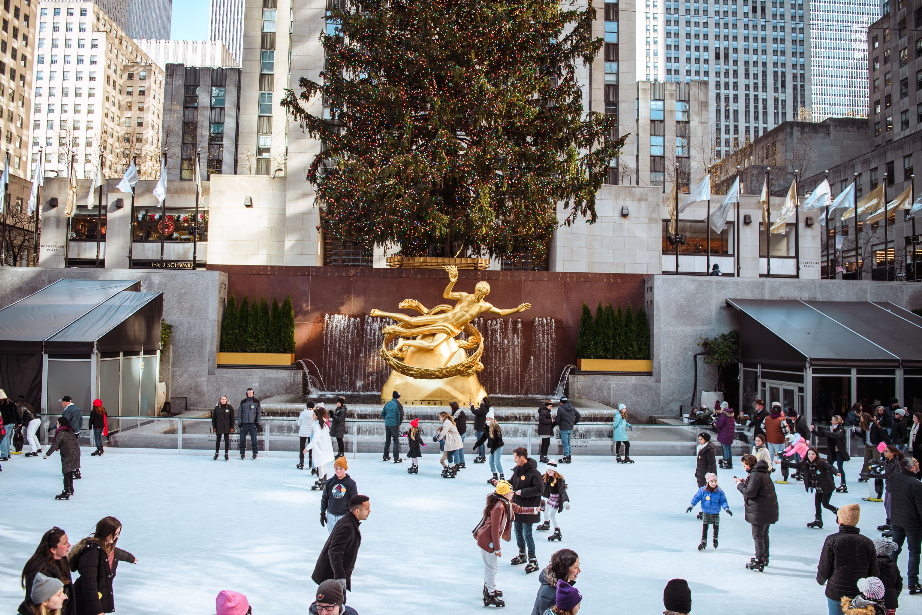 Patinoire Rockefeller Center at Winifred Jones blog