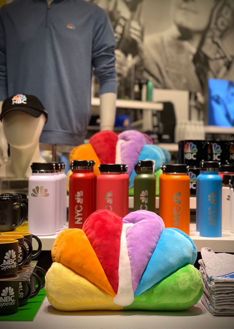 Toy store near rockefeller center sales