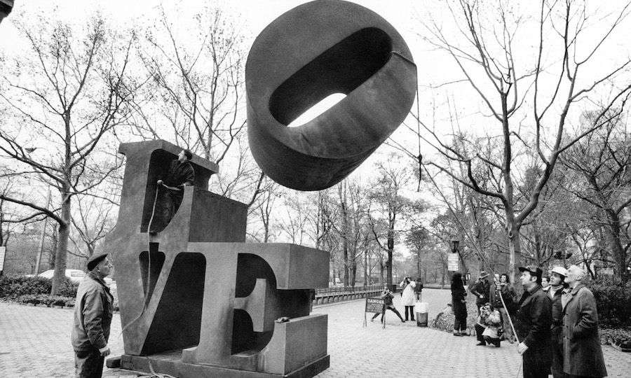 Installation of Robert Indiana's "Love" sculpture on 5th Avenue in November 1971