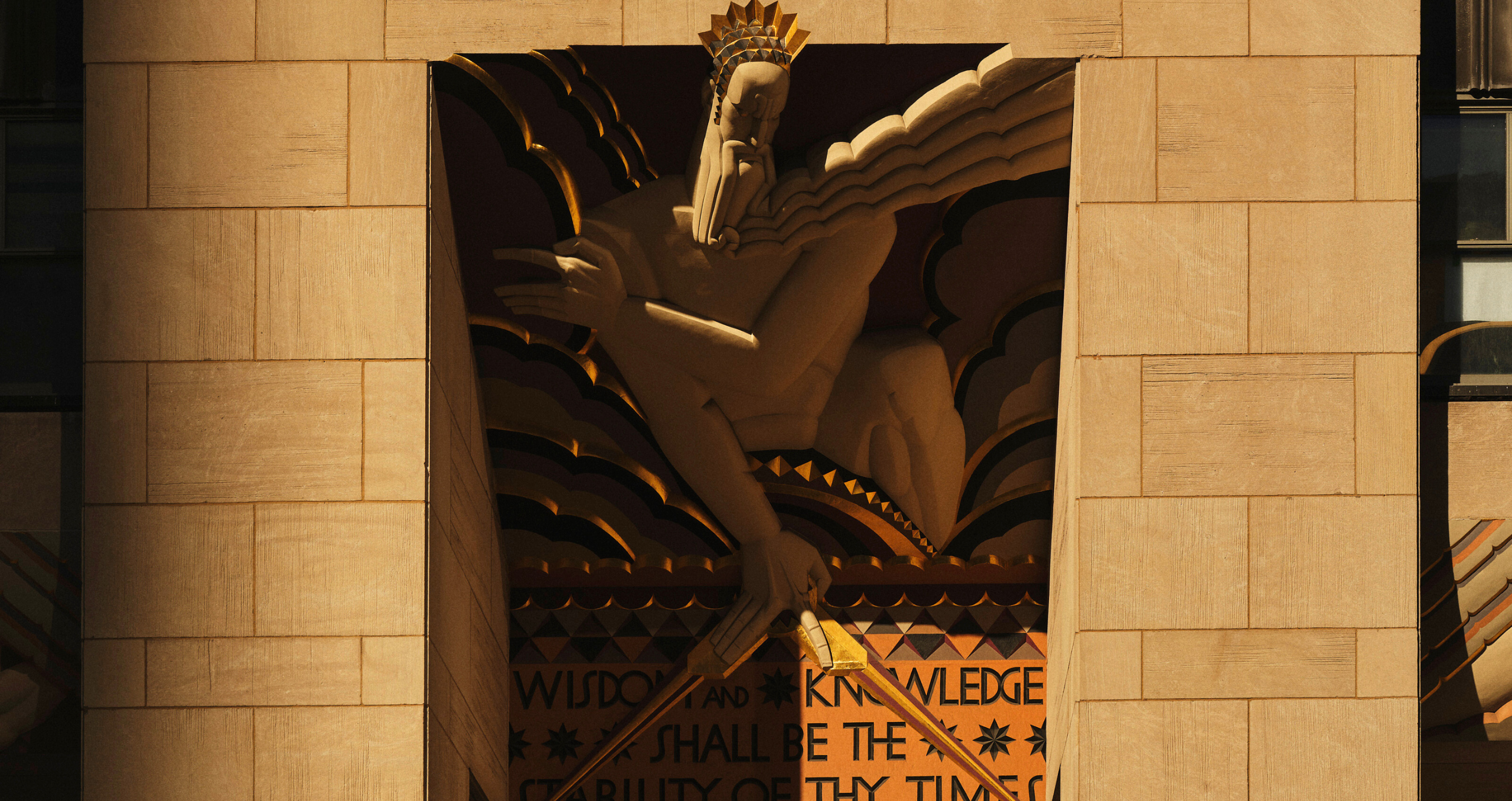 wisdom artwork at rockefeller center