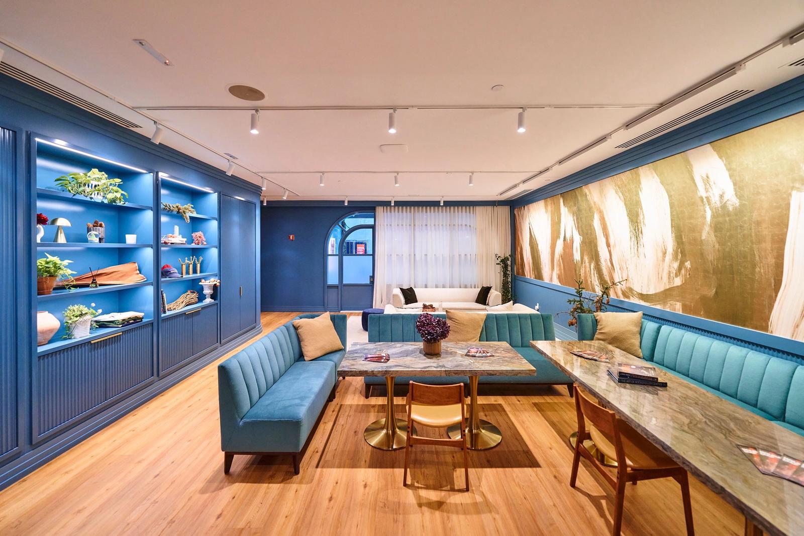 The Lounge