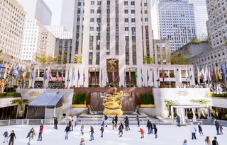 the ice rink at rockefeller center