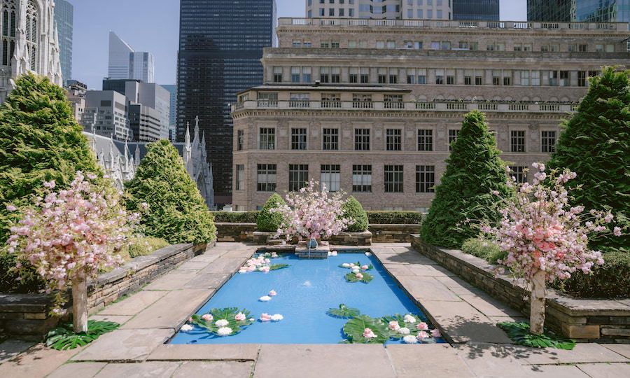 Outdoor garden fountain at 620 Loft & Garden