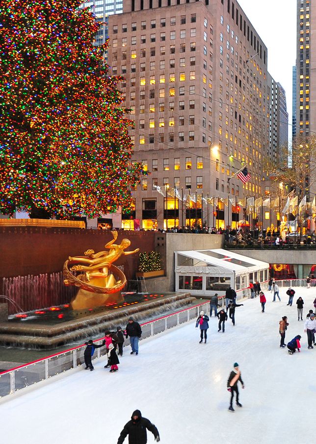 Skating rink at the Rockefeller Center
