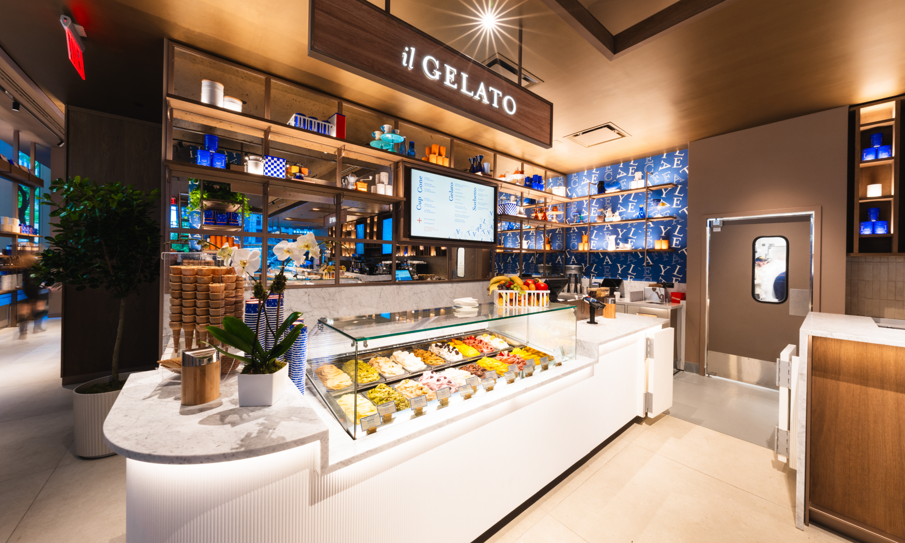 The gelato bar at Eataly Caffè at Rockefeller Center