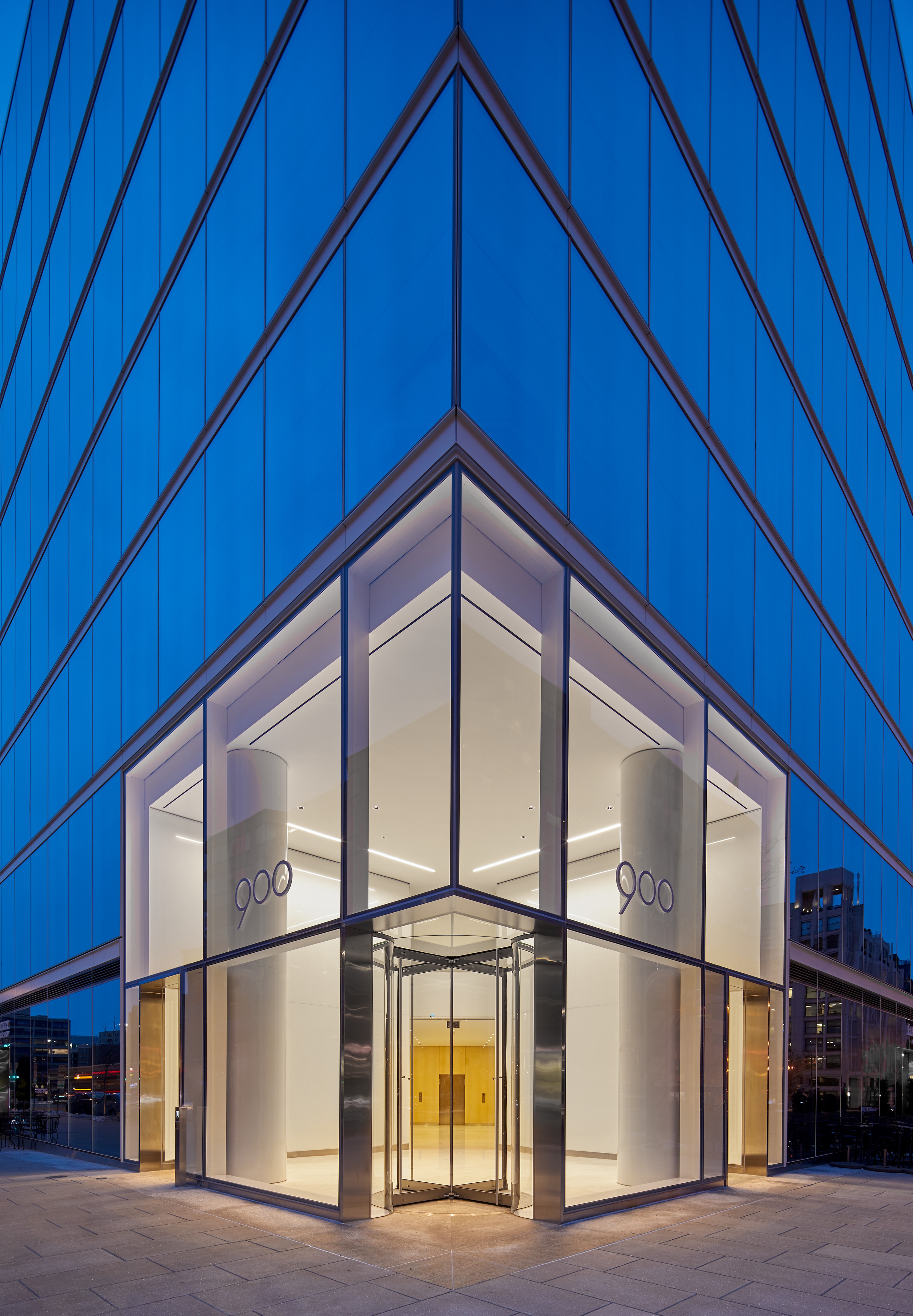 Exterior image of the 900 19th Street building