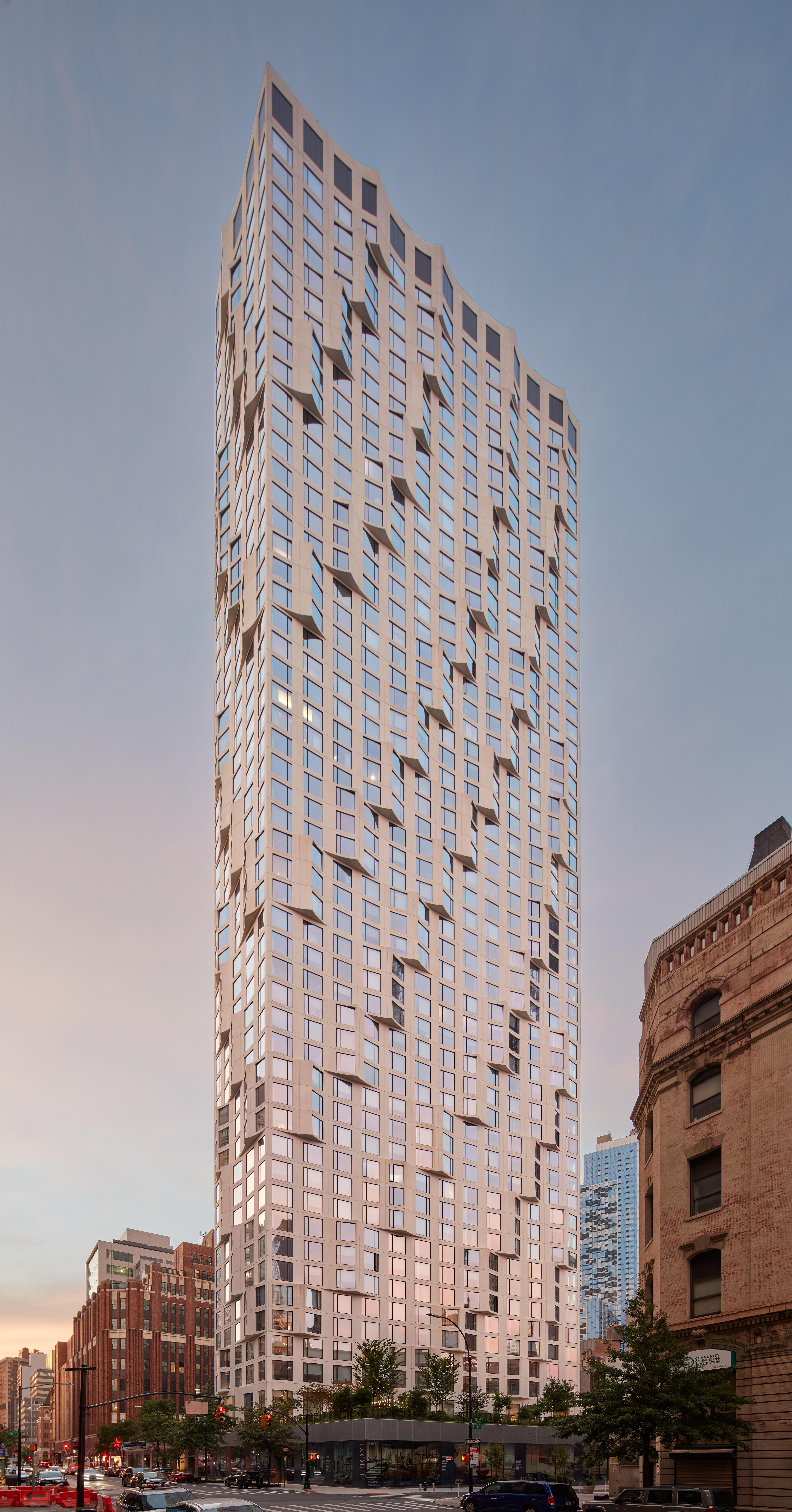 11 Hoyt at dusk