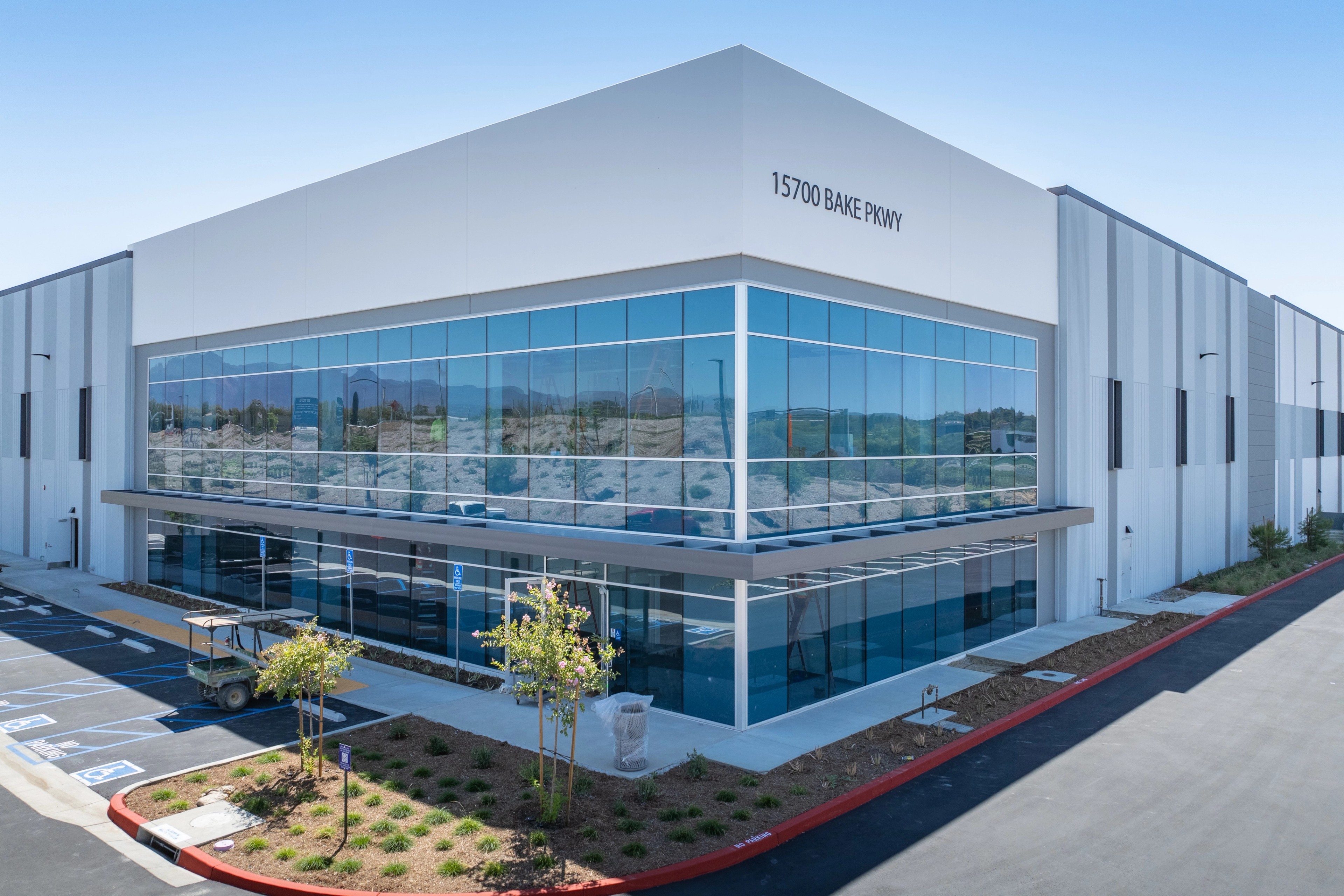 Building at Bake Freeway Business Park
